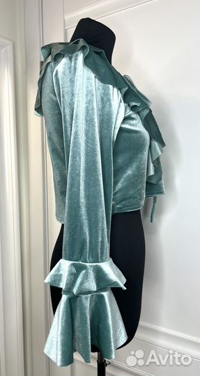 Бархатная блуза с рюшами 42/44