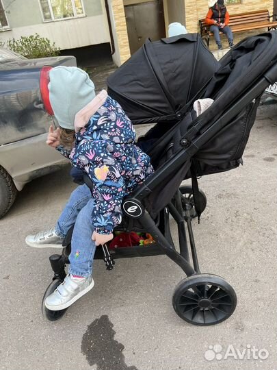 Коляска для двойни или погодок