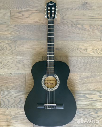Акустическая гитара belucci