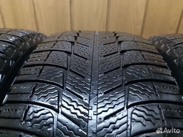 Michelin X-Ice XI3 205/55 R16