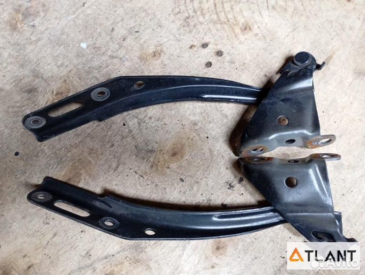 Петля капота передняя honda FIT