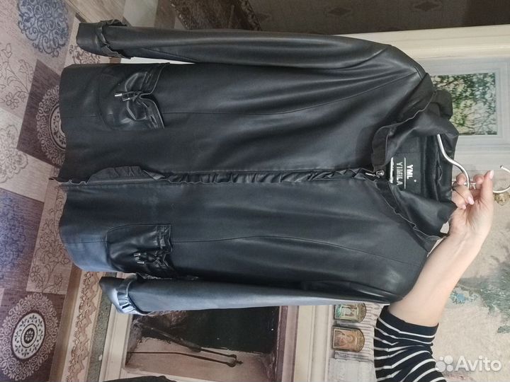 Кожаная куртка женская 58 (маломерит, на 54-56)