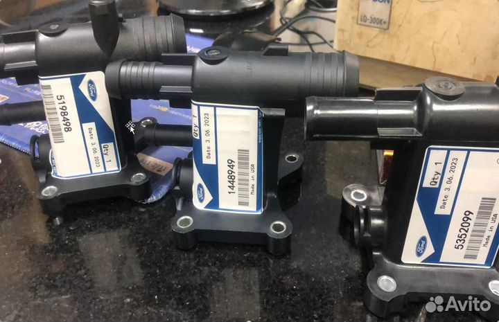 Термостат с корпусом Ford +датчик