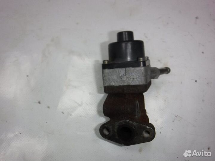 Клапан рециркуляции выхлопных газов Nissan Cedric