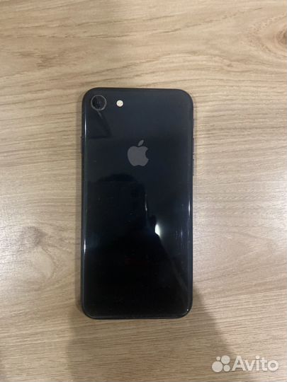 iPhone 8, 64 ГБ