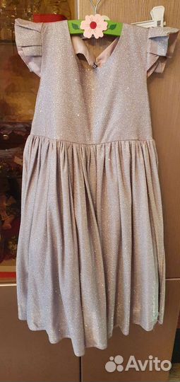 Нарядное платье