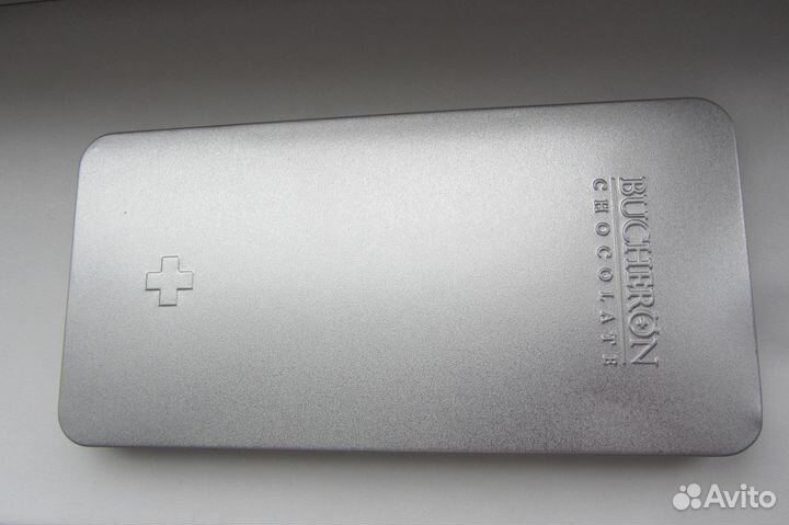 Банки жестяные разных размеров