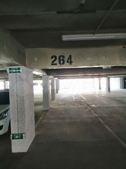 Машиноместо, 14 м²