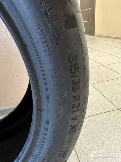 Continental PremiumContact 6 275/40 R21 и 315/35 R21