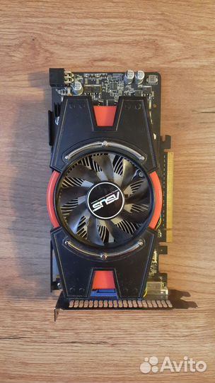 Видеокарта GTX 550 Ti