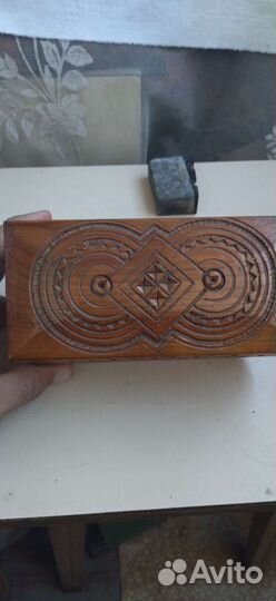Шкатулка резная винтаж