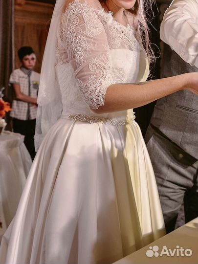 Свадебное платье