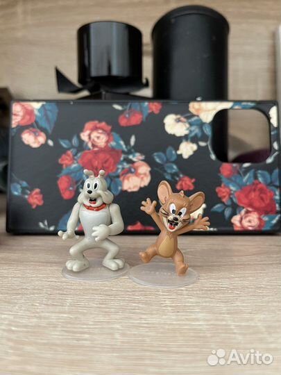 Игрушка из киндера серия Том и Джерри