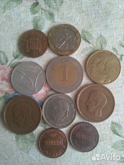 10 шт. иностранных монет. всей кучкой