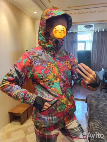 Горнолыжная куртка женская 40-42