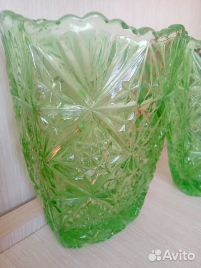 Салфетница из цветного стекла старинная