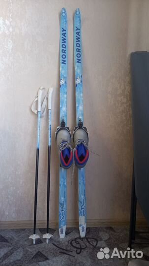 Беговые лыжи 140 см