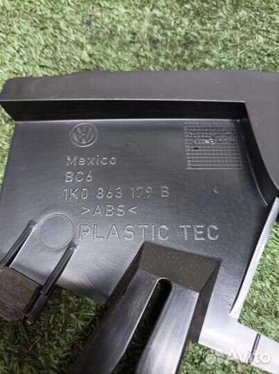 Кронштейн (сопут. товар) VW Jetta 2005-2011