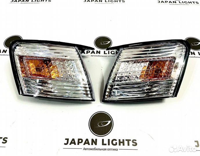 Поворотники передние Toyota Cresta 100 Пара