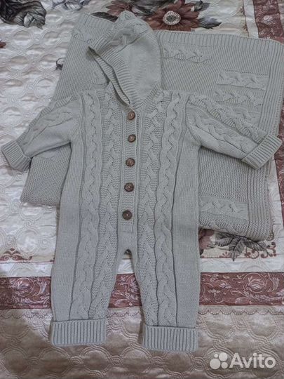 Вязаный костюм и плед