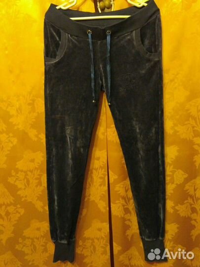 Костюм спортивный велюровый