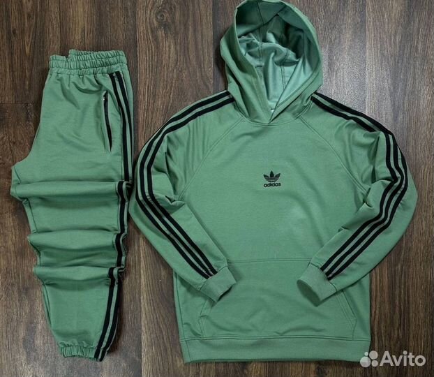 Спортивный костюм Adidas