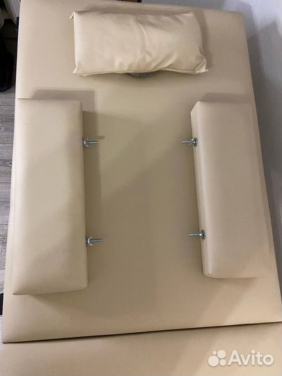 Массажная кушетка складная с отверстием