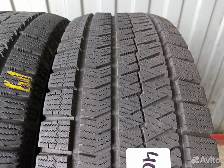 Bridgestone Blizzak VRX2 215/70 R15