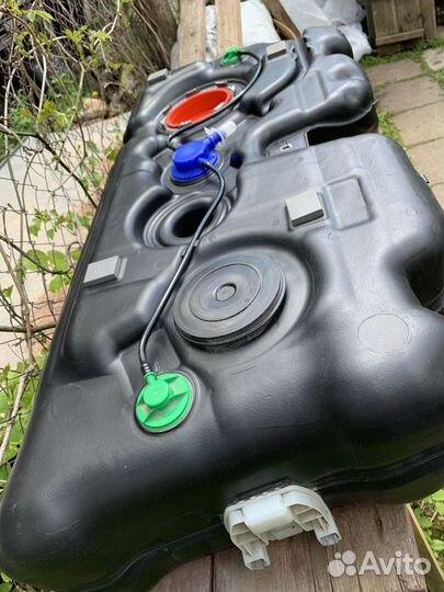 Бензобак на Бмв оригинал