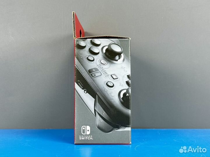 Nintendo Switch Pro Controller новый, оригинальный