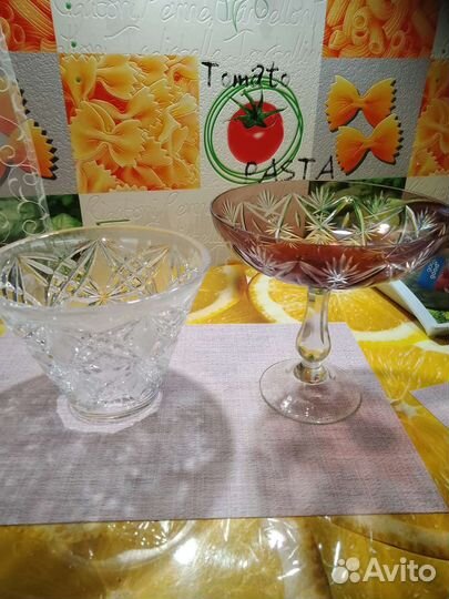 2вазы хрустальные салатник и на ножке