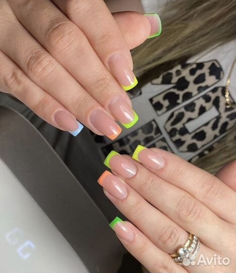 Маникюр гельлак