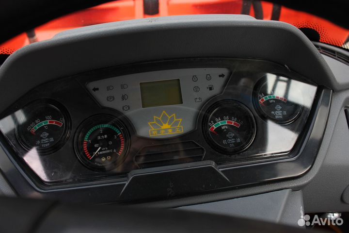 Фронтальный погрузчик Redstar 2000GT, 2023