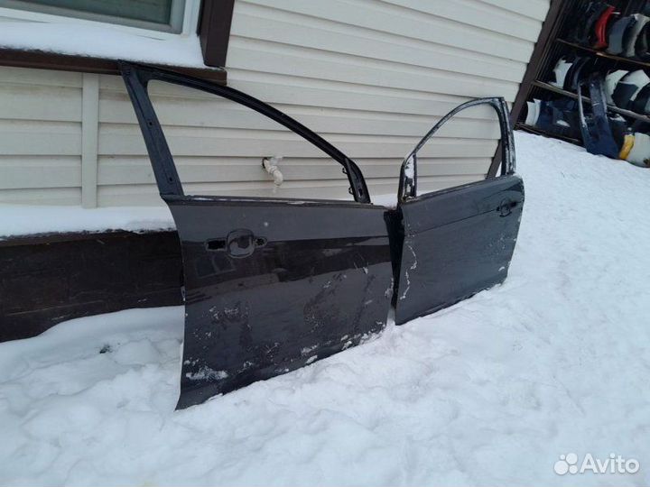 Дверь передняя Ford Focus 2