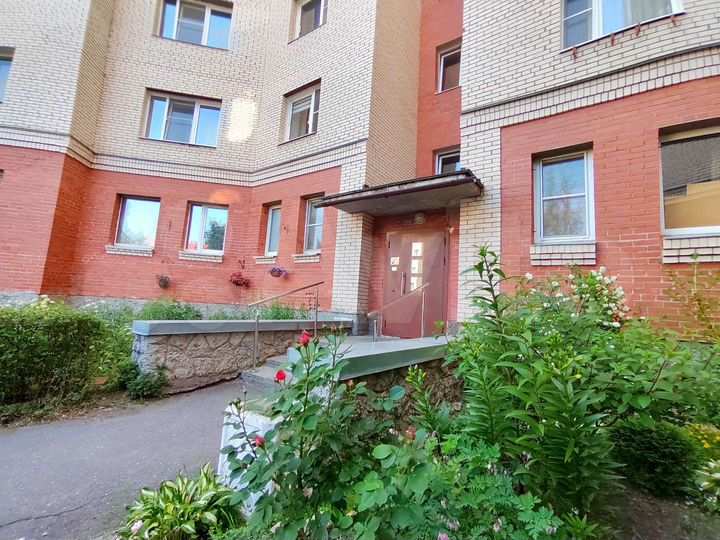 2-к. квартира, 57,5 м², 1/6 эт.