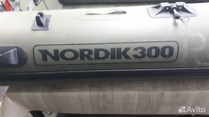 Лодка Нордик300
