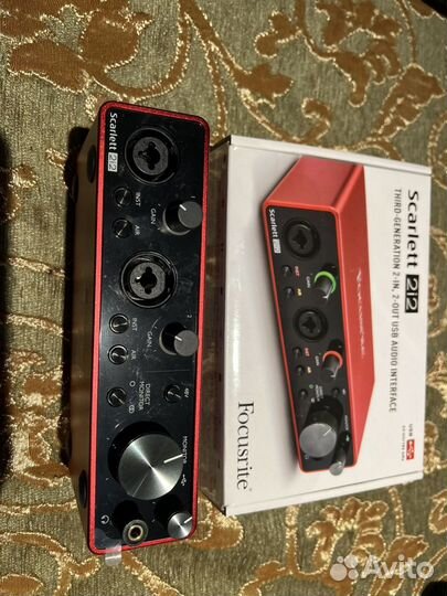 Звуковая карта Focusrite Scarlett 2i2 3rd Gen