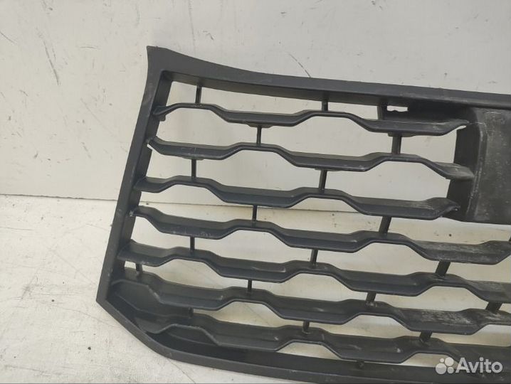 Решетка бампера передняя Pajero Sport 3 2015