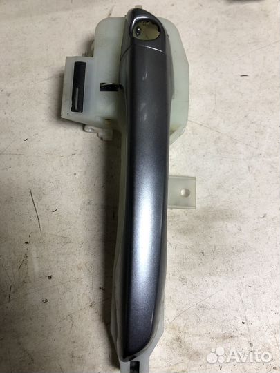 Наружная ручка двери Hyundai Solaris 2