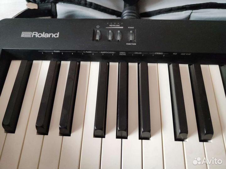 Цифровое пианино Roland FP-10