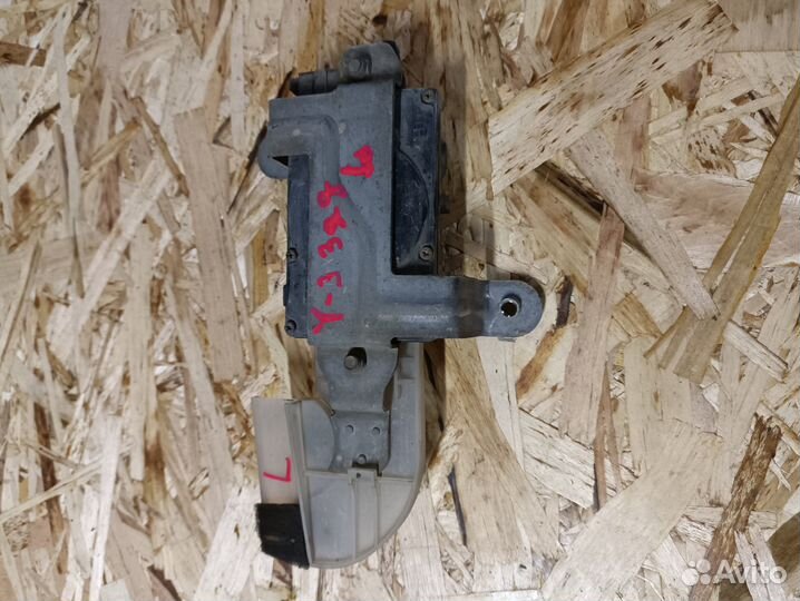 Активатор замка задней левый Hyundai Sonata Y3 97