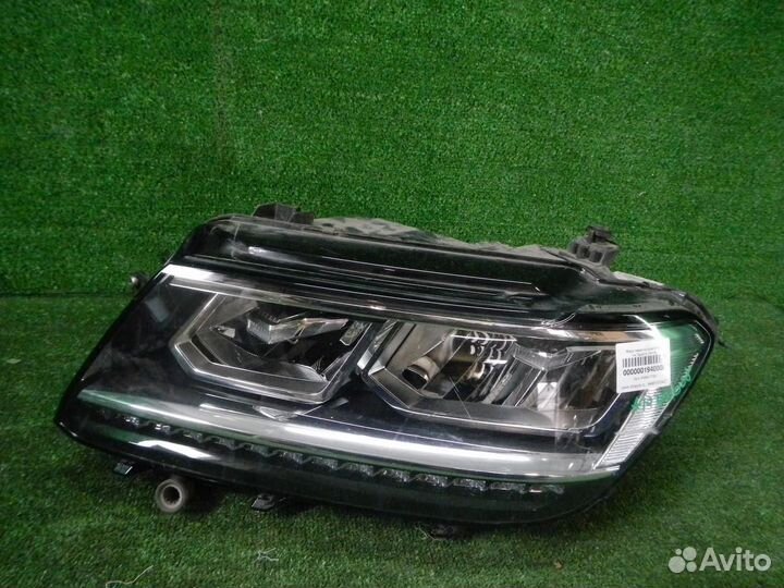 Фара левая Volkswagen Tiguan