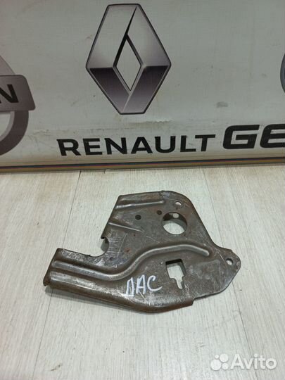 Кронштейн Renault sandero stepway 2