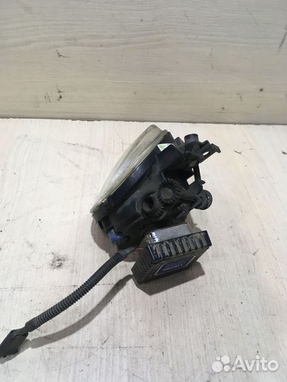 Фара противотуманная правая фольксваген Тоуарег