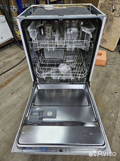 Посудомоечная машина Zanussi ZDF2010