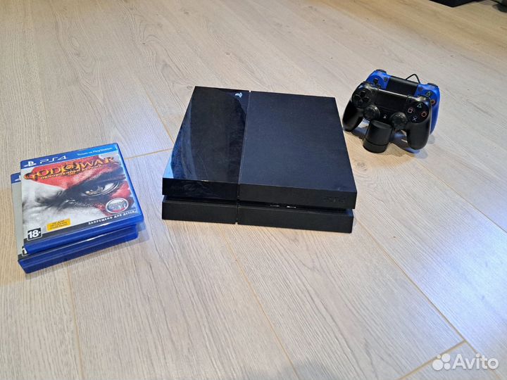 Игровая приставка ps4