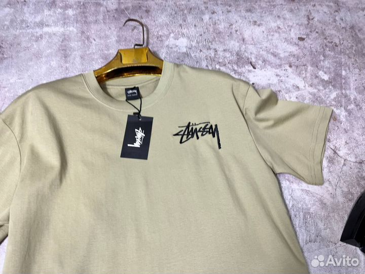 Футболки Stussy