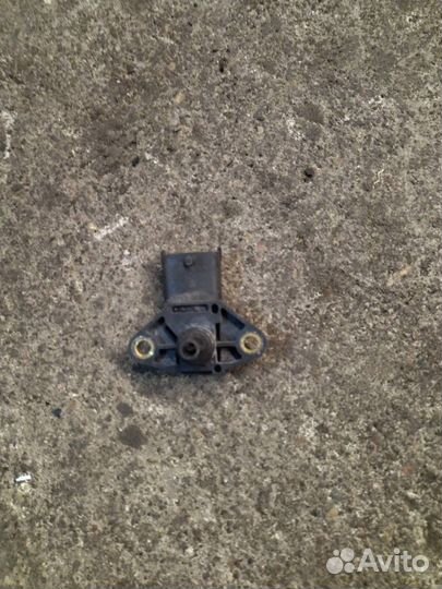 Датчик давления наддува MAN TGX 2008 0281002655