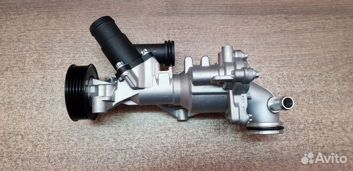 Помпа Mercedes Benz M260 A2602001100