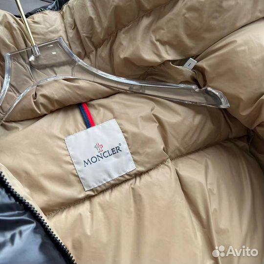 Пуховик moncler